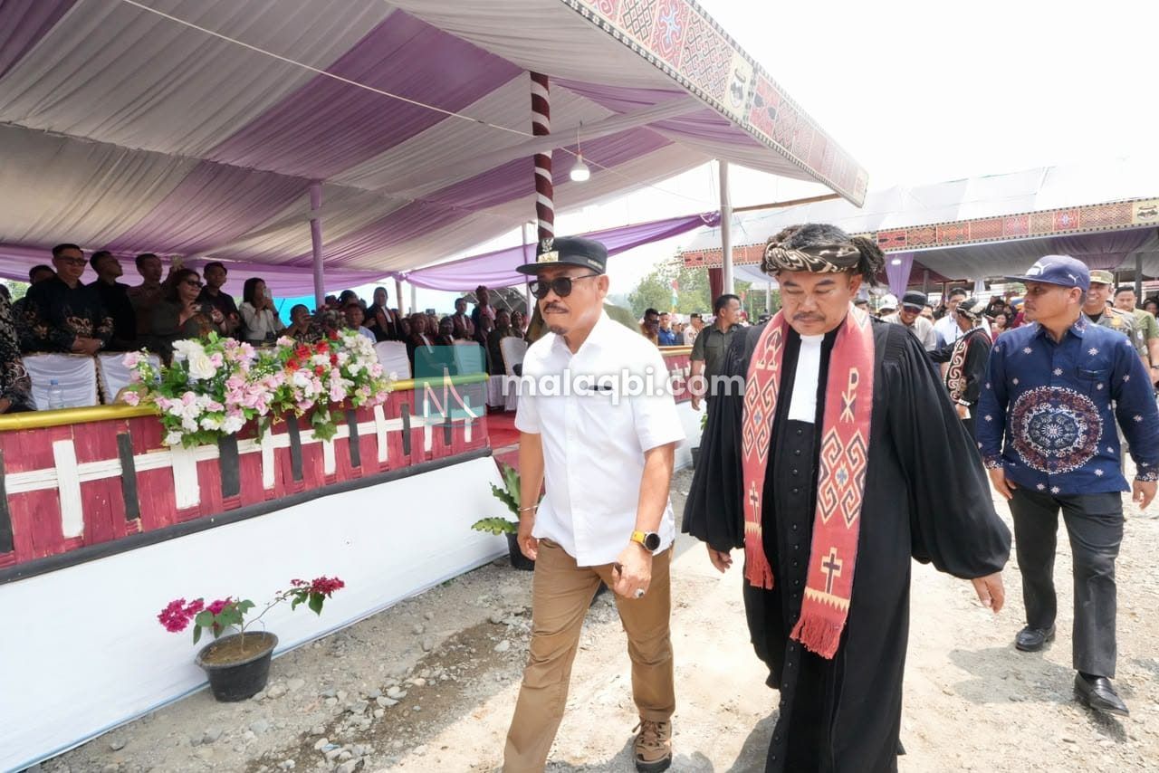 Gubernur SDK Tinjau Lokasi Puncak Peringatan 100 Tahun Injil Masuk Tanah Kalumpang